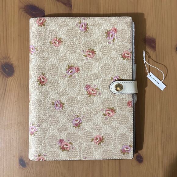 🌸 Coach Notebook In Signature Canvas With Floral Print - Picture 2 of 11
